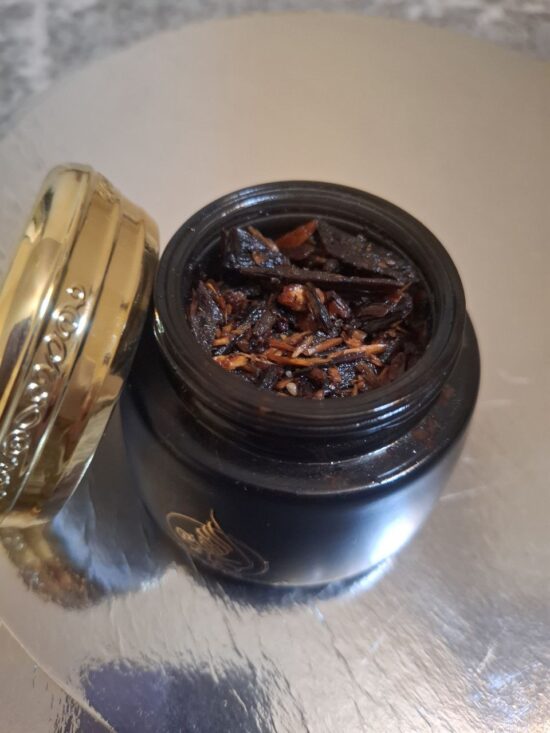 Atyab ar-Rawda - Sandalwood Oud blend infused with heady perfume oils - Image 3